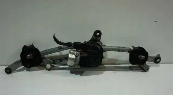 Mazda CX-30 Front wiper linkage 