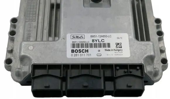 Ford Focus Engine control unit/module 8M5112A650LC 8YLC