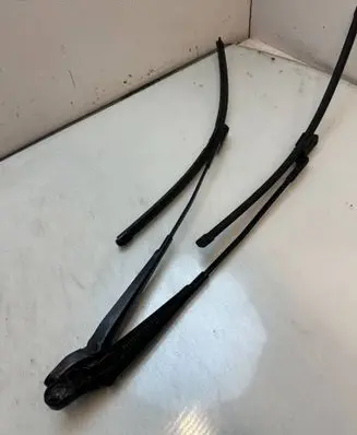 Skoda Roomster (5J) Front wiper blade arm 75464363