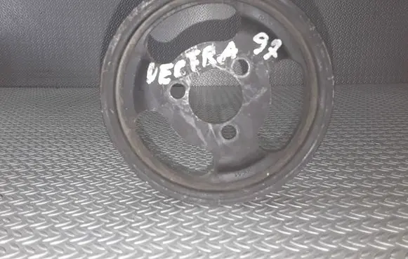 Opel Vectra B Water pump pulley 90502887
