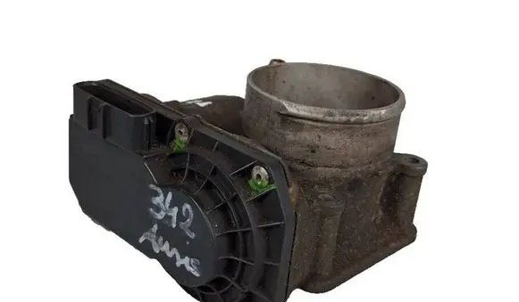 Toyota Auris 150 Throttle valve 2203037010