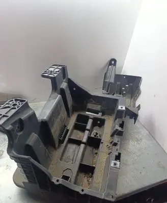 Battery box tray