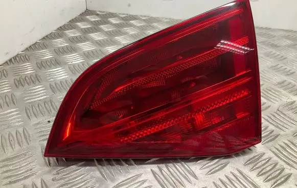 Audi A4 S4 B8 8K Tailgate rear/tail lights 8K9945094