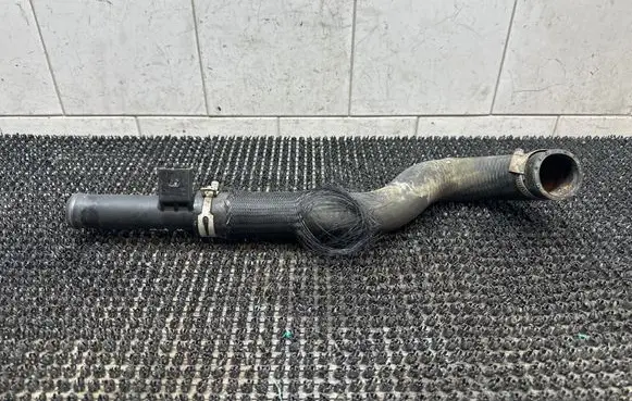 Nissan Altima Engine coolant pipe/hose