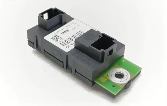 Mercedes-Benz S W221 Aerial antenna amplifier A2218201889