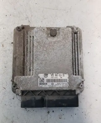 Volkswagen Touran I Engine control unit/module 03G906016DS 1039S08150