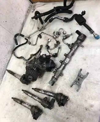 Volkswagen Touran III Fuel injection system set 04l130755e 04l089h 04l130277ac