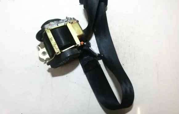 Peugeot 607 Front seatbelt 040137 3373015