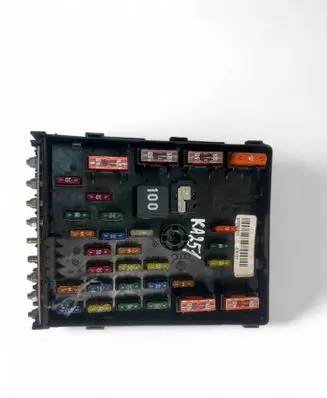 Volkswagen PASSAT B6 Fuse box set 3C0937125