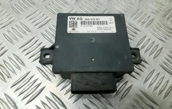 Volkswagen PASSAT B7 Power management control unit 3AA919041