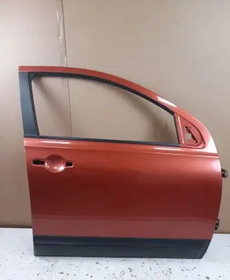 Nissan Qashqai Front door
