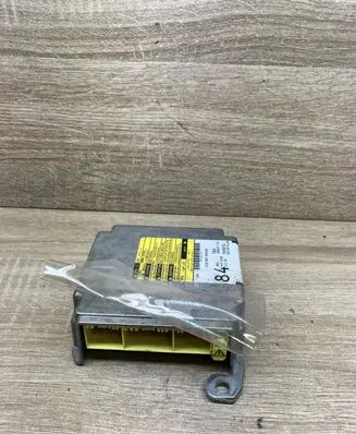 Toyota Avensis T250 Airbag control unit/module 8917005120 208623102