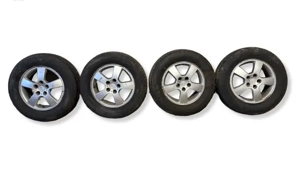 Hyundai Tucson JM R16 alloy rim 529102E370
