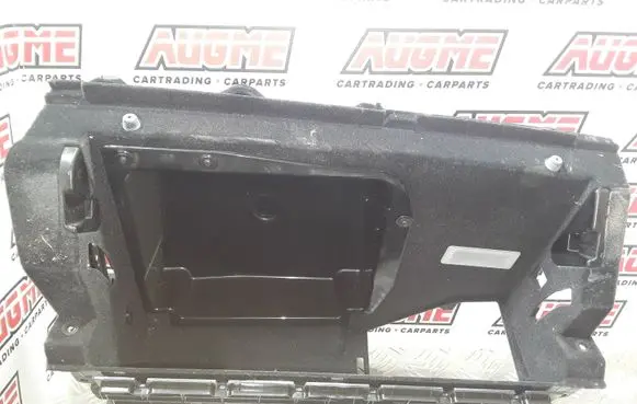 BMW 5 F10 F11 Glove box set 9173907 112420