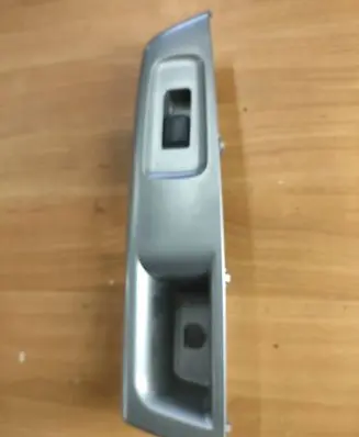 Subaru Impreza III Electric window control switch 94266FG060