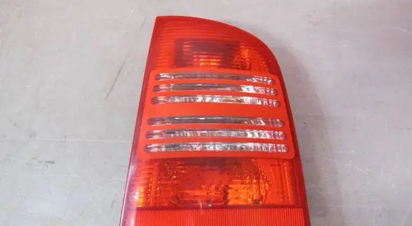 Skoda Octavia Mk1 (1U) Rear/tail lights 1U9945096 1U9945112