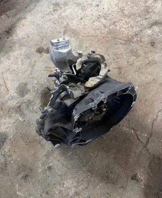 Mazda 3 II Manual 6 speed gearbox AV6R7002GF 221924 0407112219