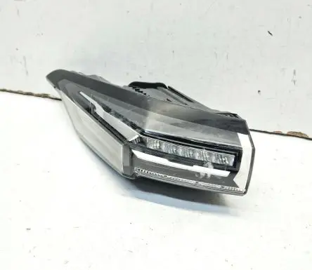 Peugeot 308 Rear/tail lights 9835299480