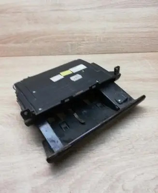 Audi A4 S4 B5 8D Car ashtray 8d0857951g 8d0857951h