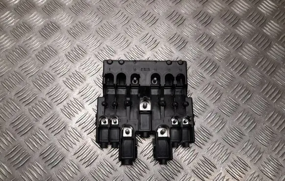 Mercedes-Benz Sprinter W907 W910 Fuse box set A9075409482