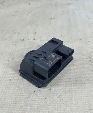 BMW 5 F10 F11 Glow plug pre-heat relay 8519472
