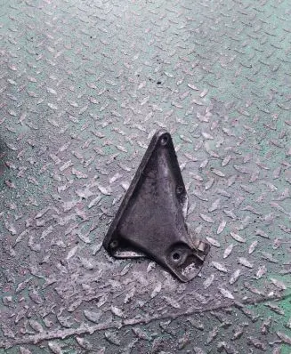 BMW 5 E60 E61 Engine mounting bracket 6761149 1960040000