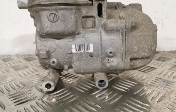 Toyota Prius (XW30) Air conditioning (A/C) compressor (pump) 0422001021
