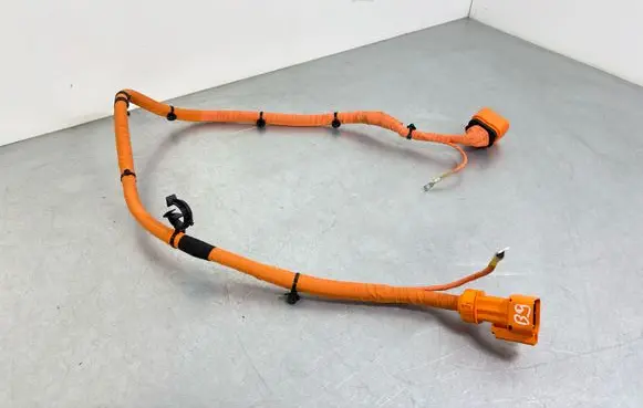 Volkswagen PASSAT B9 Positive cable (battery) 85H973271