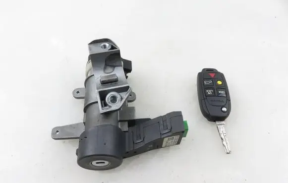 Volvo V70 Ignition lock 8621509 8626324