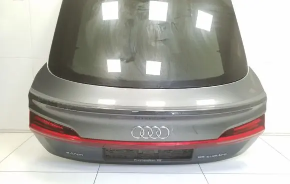 Audi e-tron Tailgate/trunk/boot lid