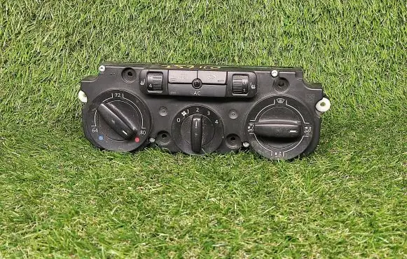 Volkswagen PASSAT B6 Climate control unit 1K0820047JJ 5HB01027205