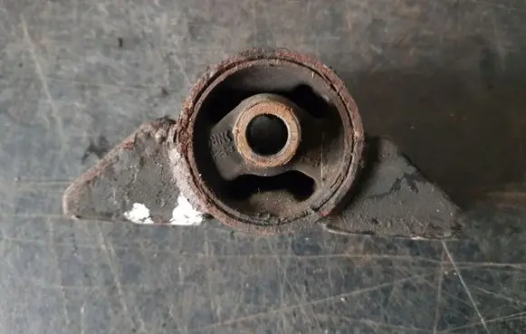 Hyundai Terracan Engine mount vacuum valve 