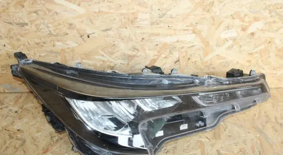 Toyota Corolla E210 E21 Headlight/headlamp 8111002S60 90119224