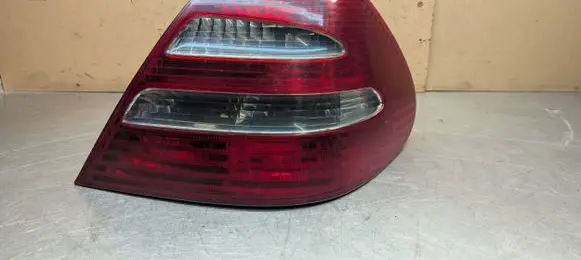 Mercedes-Benz E W211 Rear/tail lights A2118200464 334008 238272100