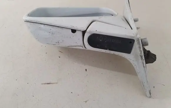 BMW 5 E34 Front door electric wing mirror E10117321
