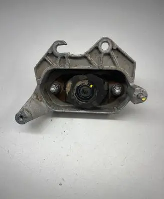 Dacia Sandero III Gearbox mounting bracket 112535643R