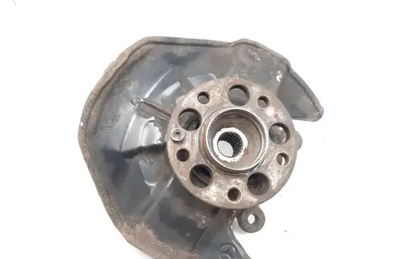 Mercedes-Benz B W245 Front wheel hub