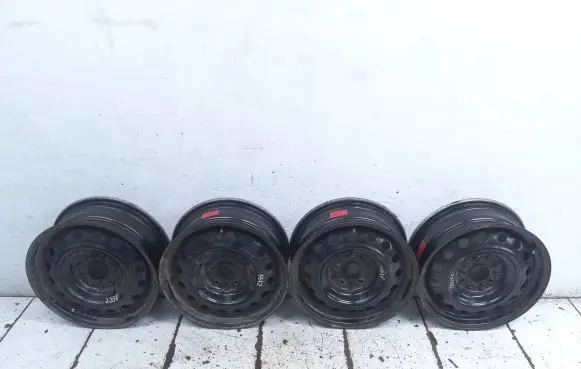 Nissan Primera R16 steel rim 550V0720