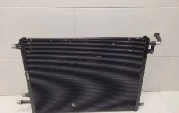 Land Rover Discovery Sport Coolant radiator