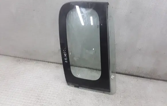 Mazda Demio Rear side window
