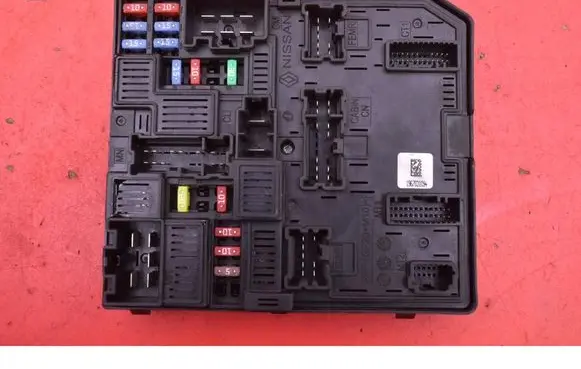 Nissan X-Trail T32 Fuse box set 284B75NA0A