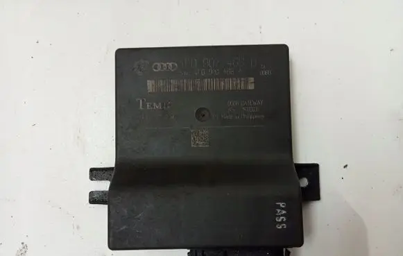Audi A6 S6 C6 4F Gateway control module 4F0907468D