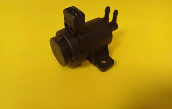 Renault Scenic I Turbo solenoid valve 7700113071