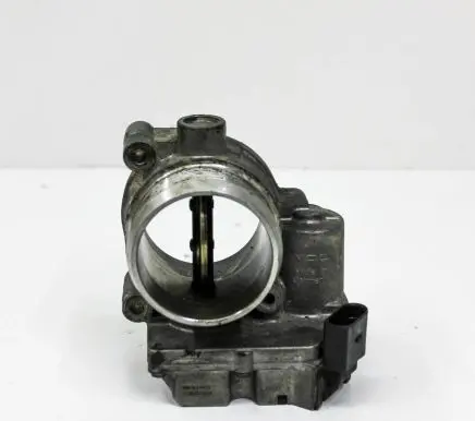 Audi A5 8T 8F Throttle valve 8E0145950E