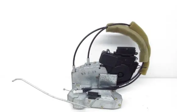 Subaru Legacy Front door lock 05223