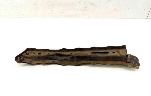 Toyota RAV 4 (XA40) Radiator support slam panel bracket 