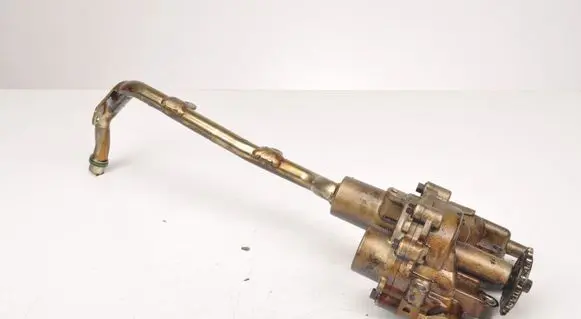 Land Rover Range Rover Sport L320 Oil pump 8W93-6600