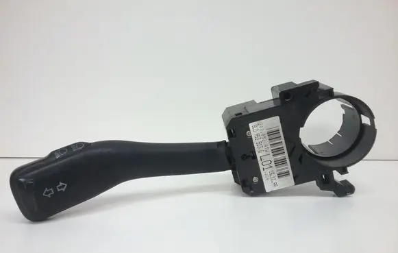 Volkswagen Golf IV Indicator stalk 8L0953513G
