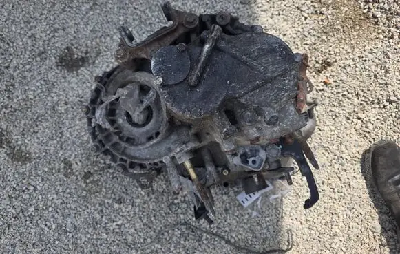 Honda Accord Manual 5 speed gearbox 2000821