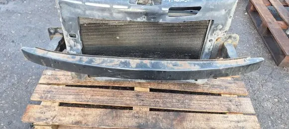 Volkswagen Fox Radiator support slam panel